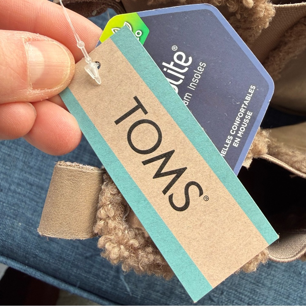 TOMS Taupe Chelsea Boots NWT Sz 12 - Picture 6 of 6